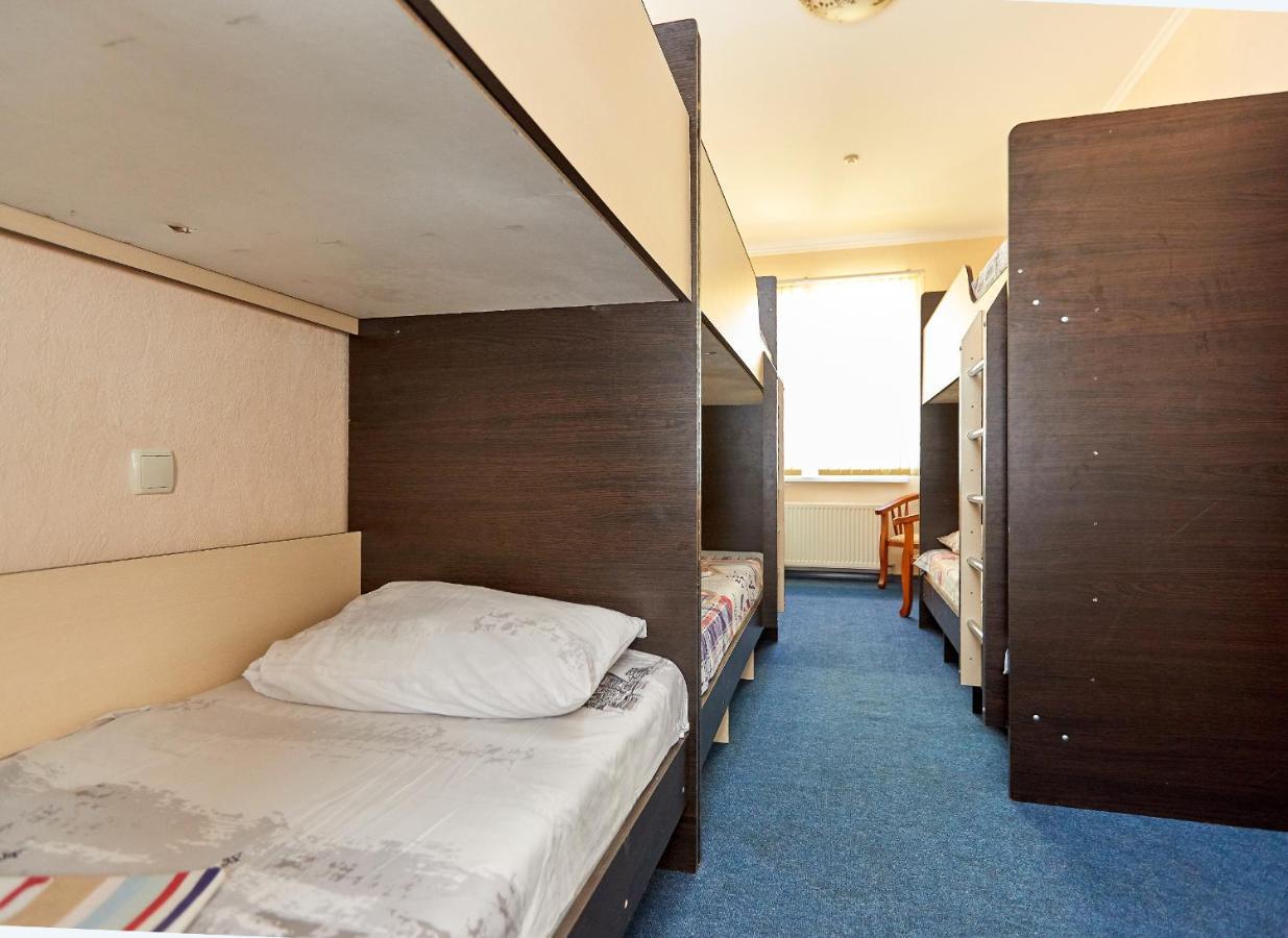 Oasis Hotel Odessa Buitenkant foto