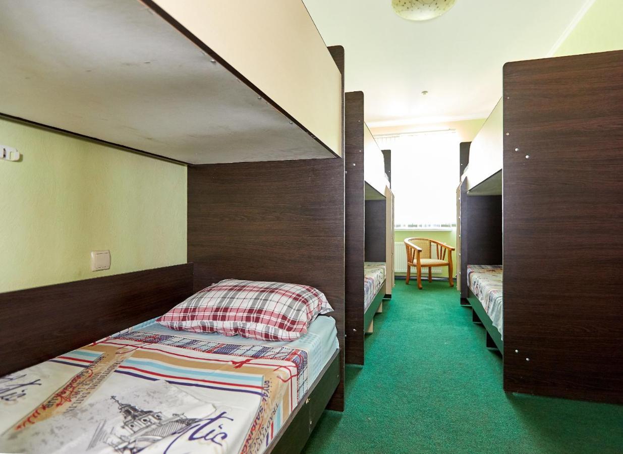 Oasis Hotel Odessa Buitenkant foto