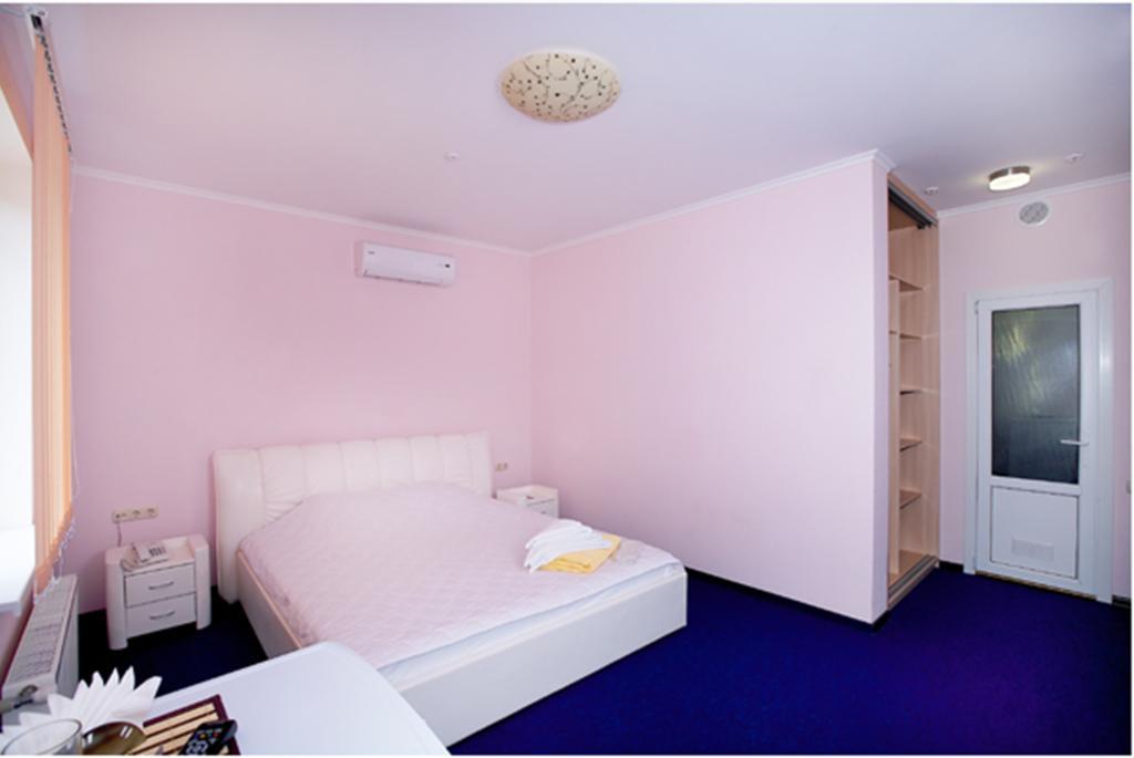 Oasis Hotel Odessa Kamer foto
