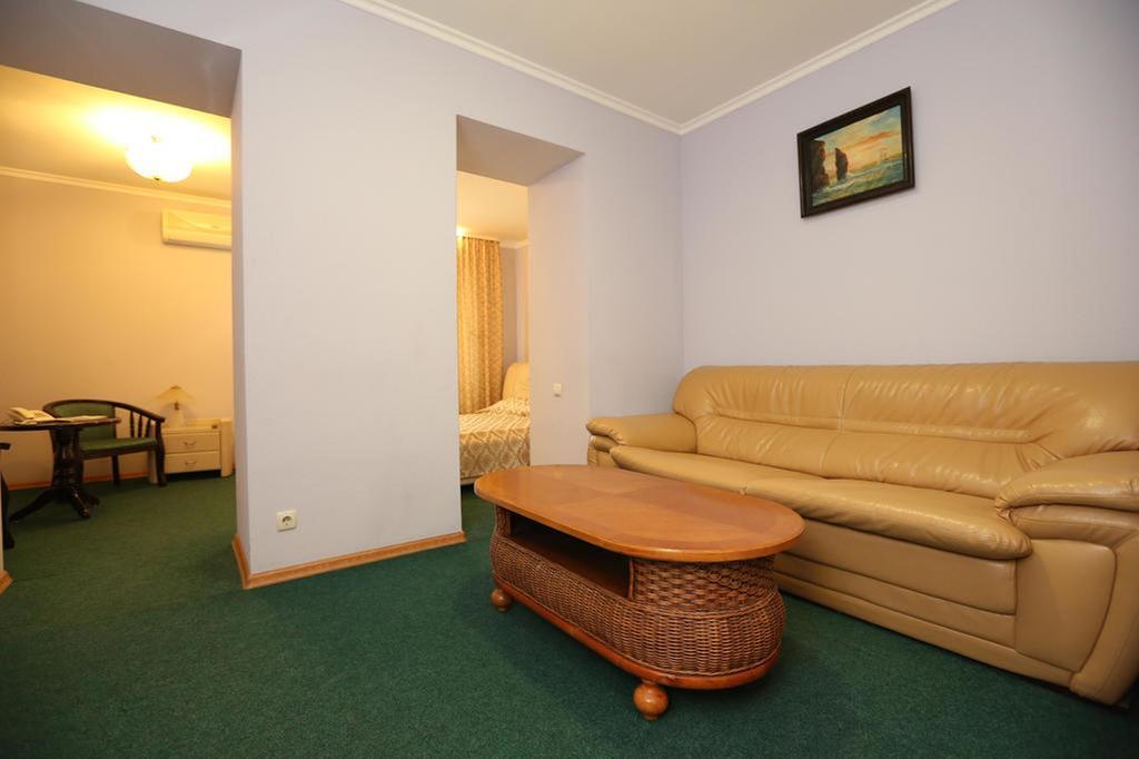 Oasis Hotel Odessa Kamer foto