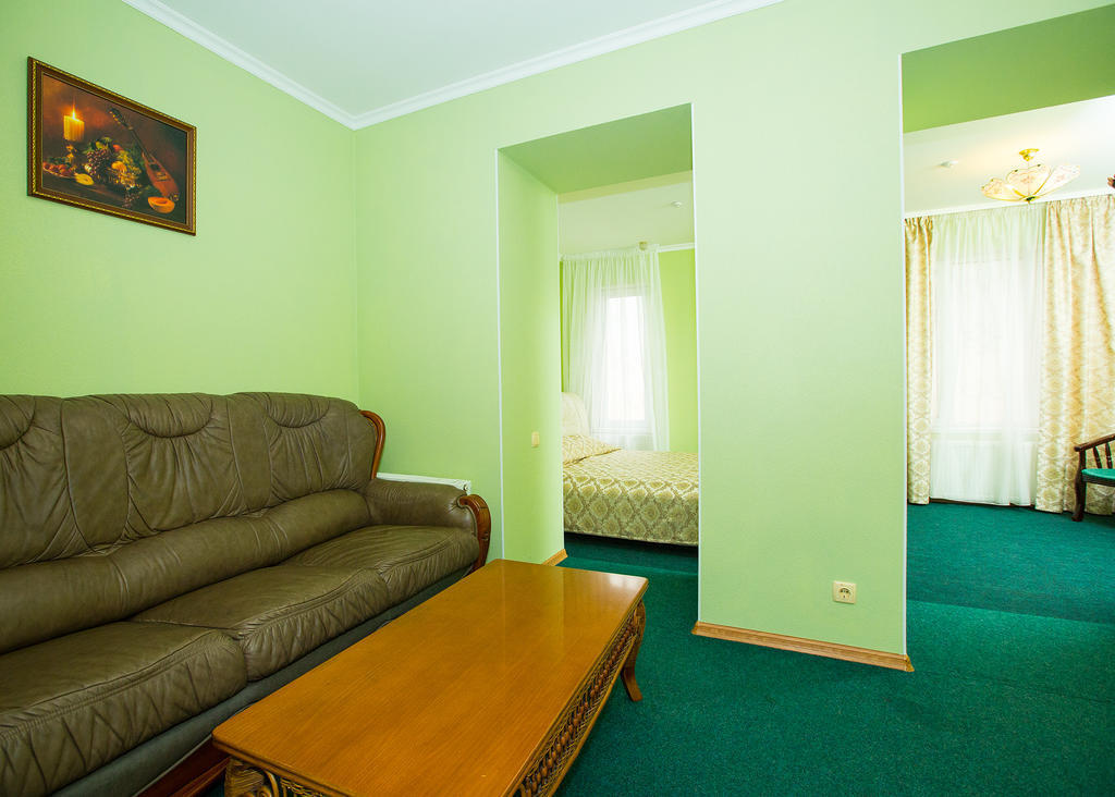 Oasis Hotel Odessa Kamer foto